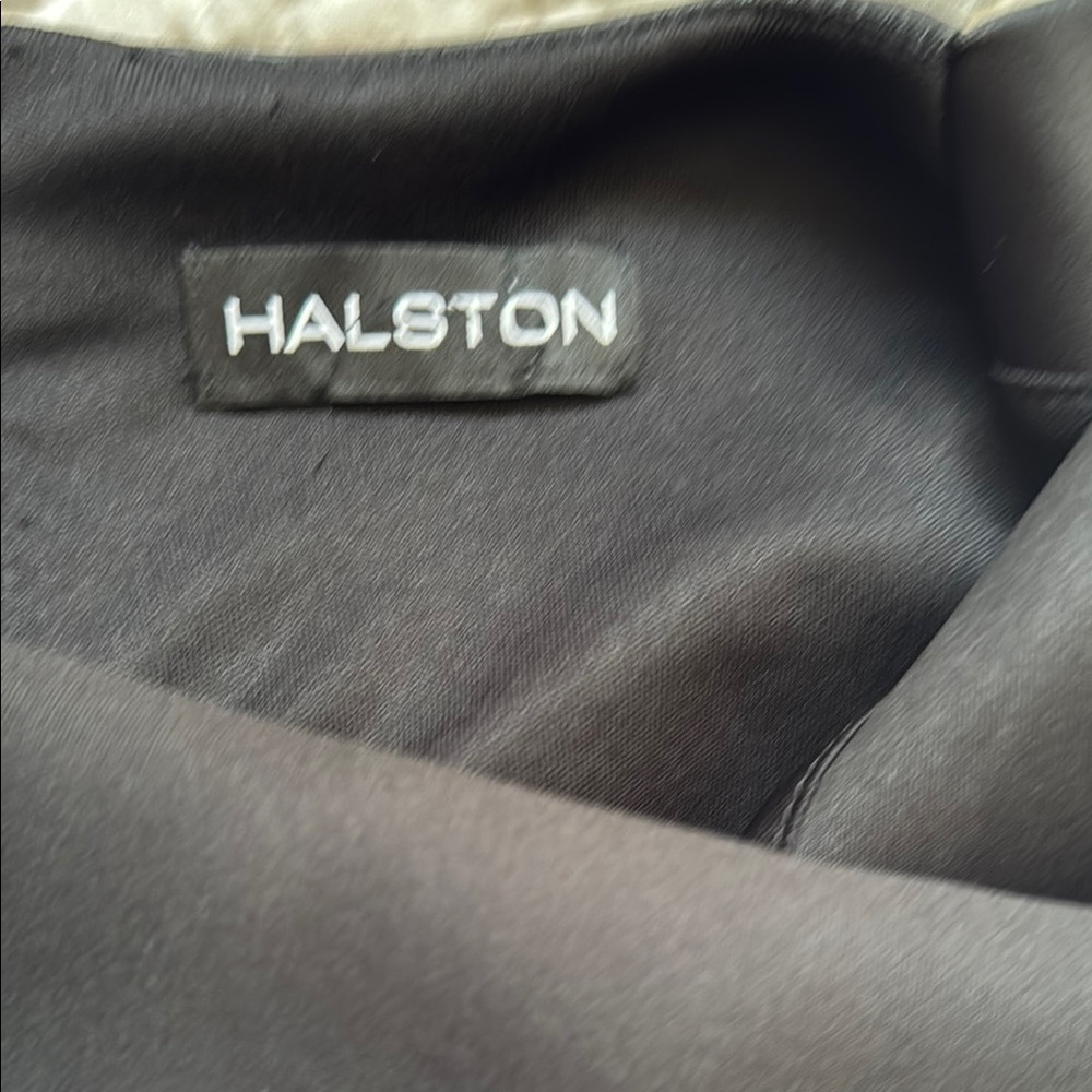 Halston, M - Picture 9 of 10
